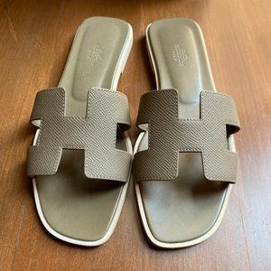 Hermes Oran sandals in ETOUPE 37.5 ~ RARE BNIB